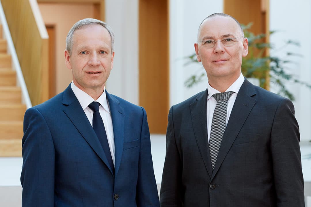 Dr. med. Volker Kohl, Vorsitzender des Aufsichtsausschusses und Dr. med. Steffen Liebscher, Vorsitzender des Verwaltungsausschusses